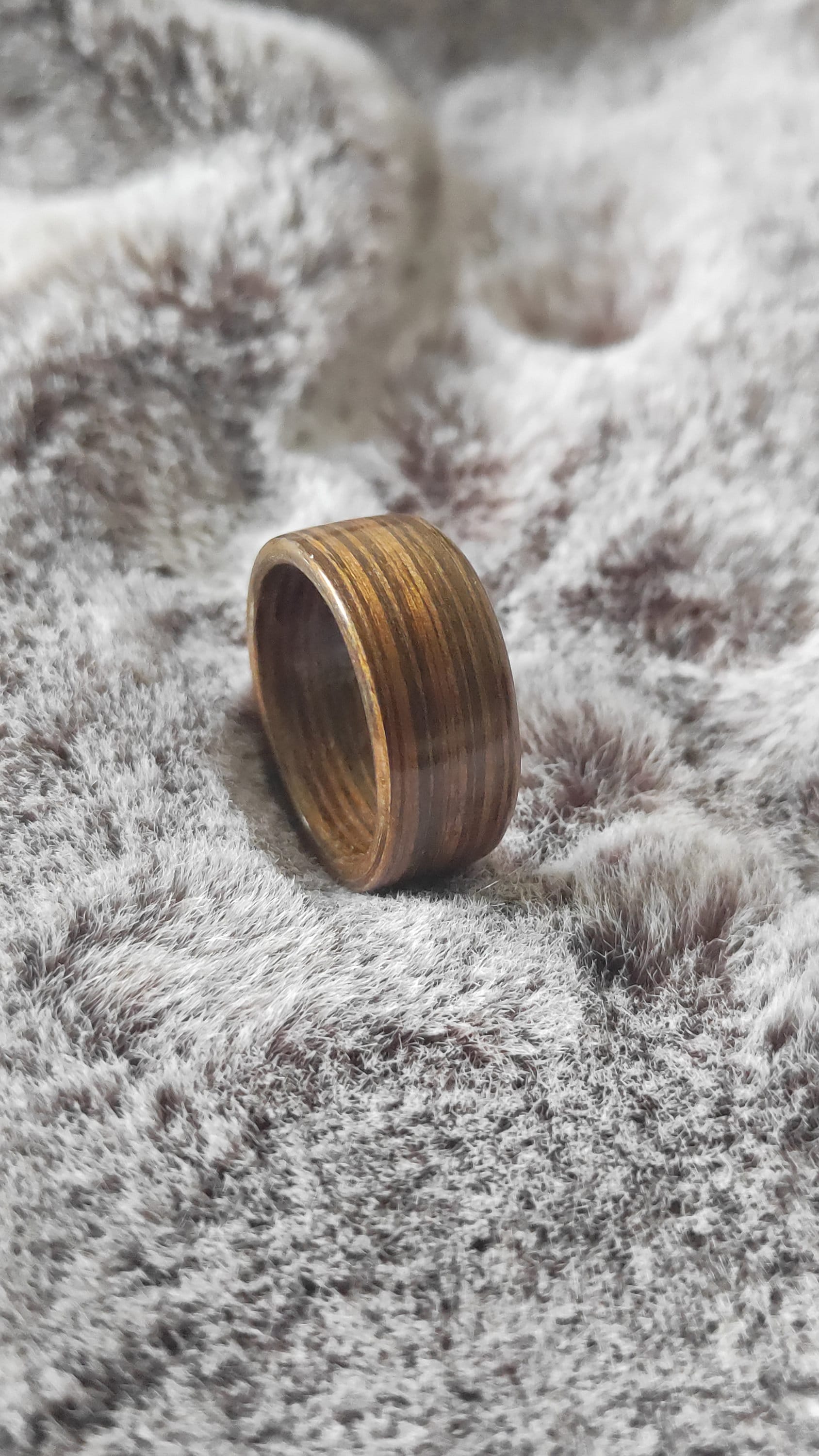 Pierścionek z drewna wenge - ręcznie robiony unisex / naturalna obrączka eko - WoodRingsByJet